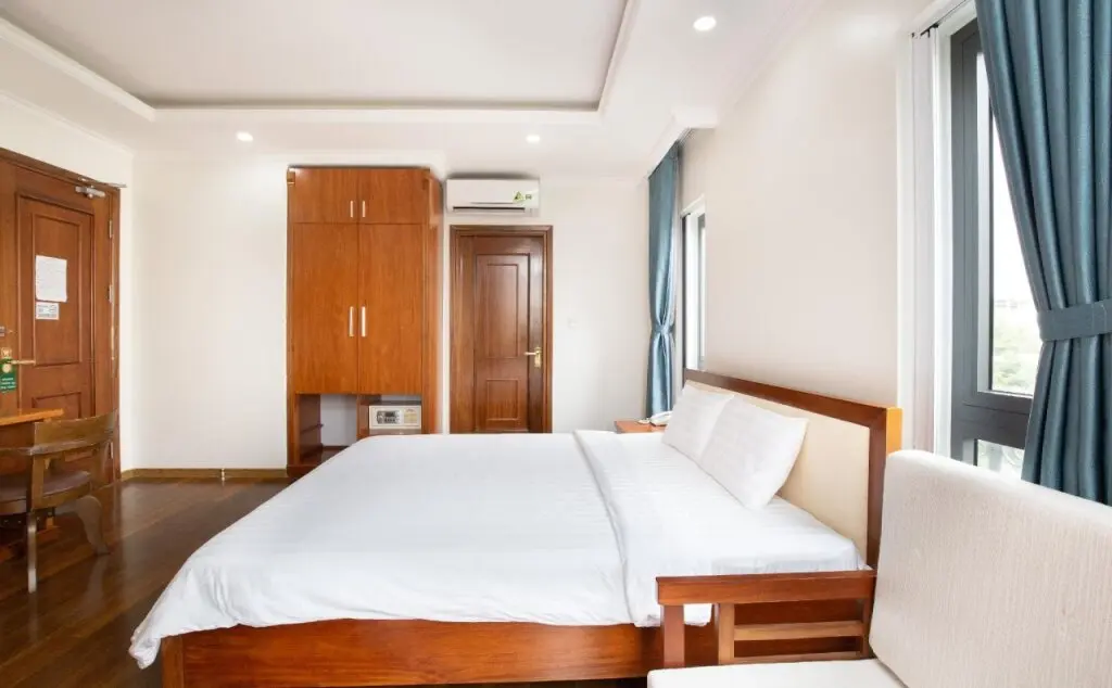 Хошимин: Sunny Hotel and Apartment