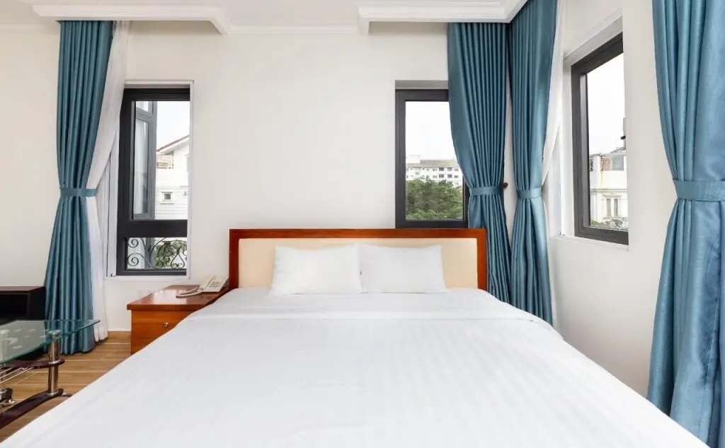 Хошимин: Sunny Hotel and Apartment
