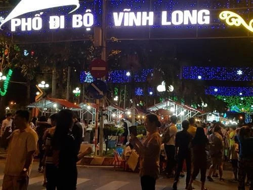 Виньлонг: Loc Phuc Hotel