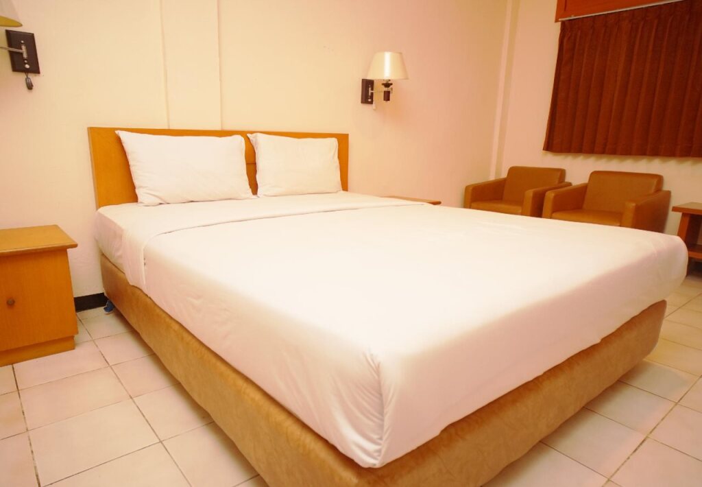 Хошимин: Nhu Phuc Hotel by OYO Rooms