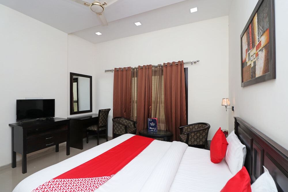 Хошимин: Nhu Phuc Hotel by OYO Rooms