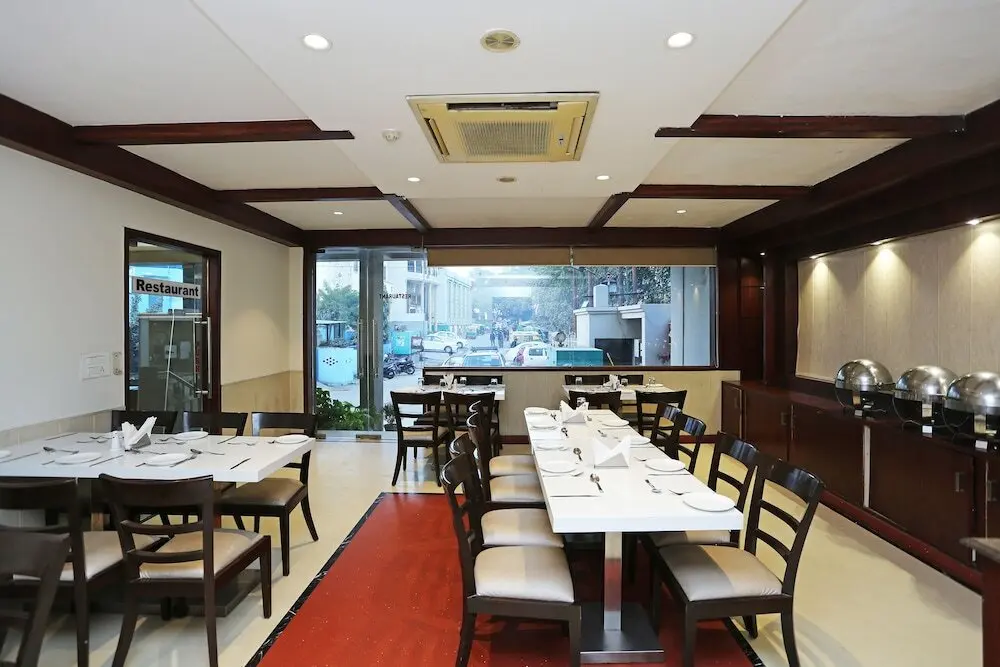 Хошимин: Nhu Phuc Hotel by OYO Rooms