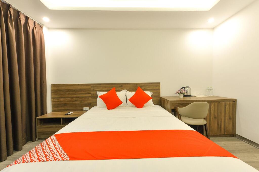 Ханой: Xumi Hotel by OYO Rooms