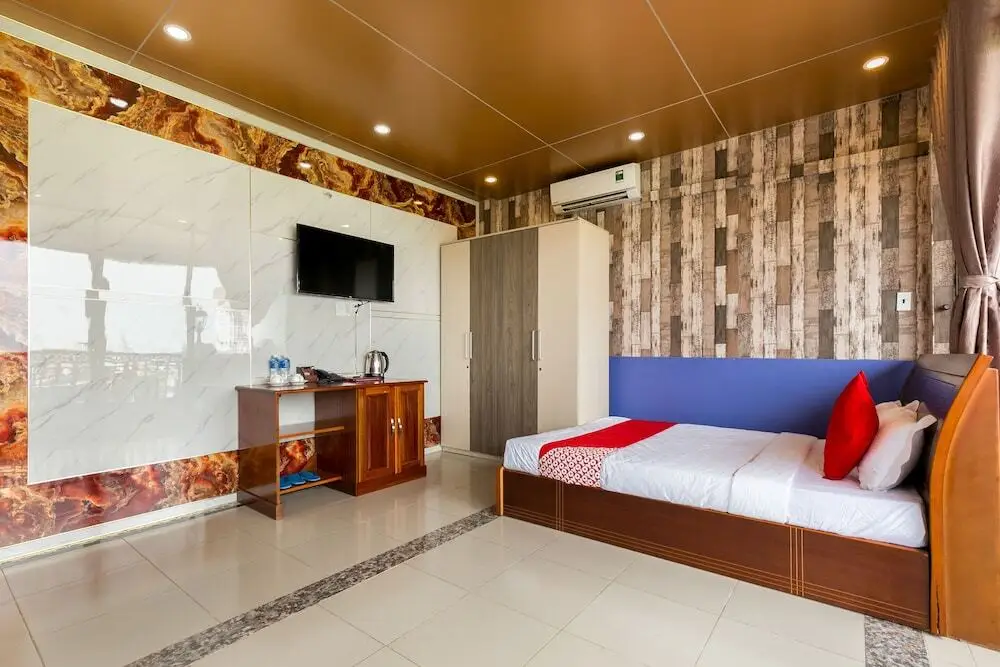 Вунгтау: Camy Hotel by OYO Rooms