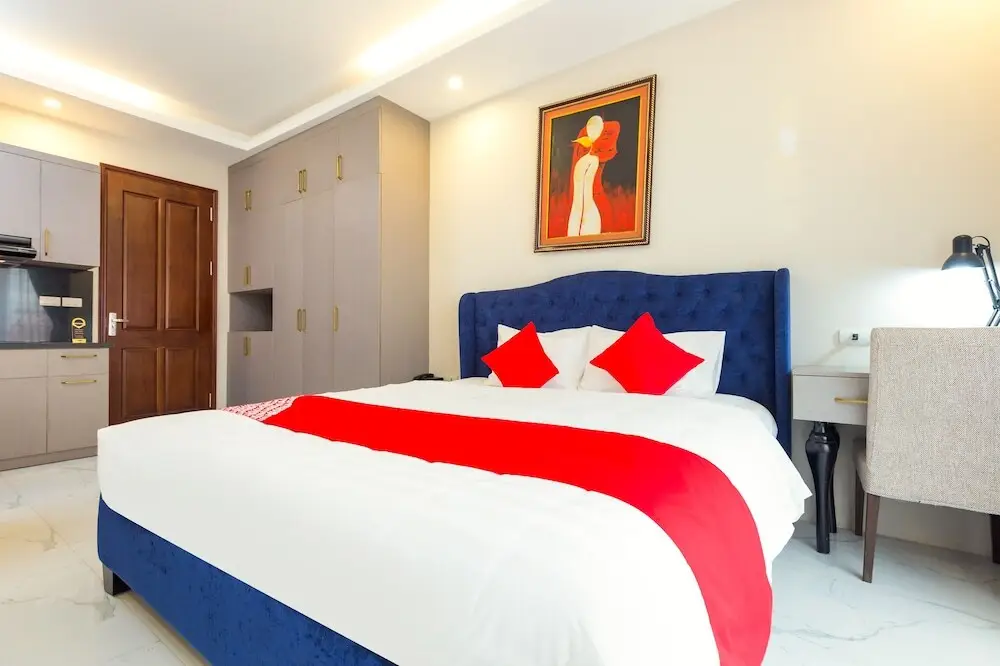 Ханой: Aisha Hotel And Apartment by OYO Rooms