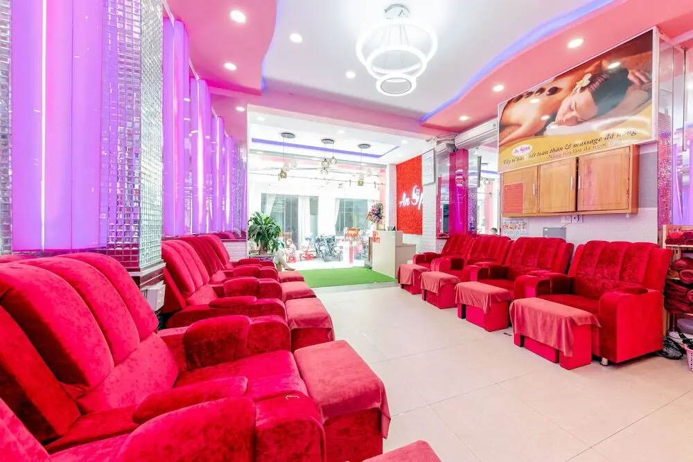 Хойан: Friendlee Homestay by OYO Rooms
