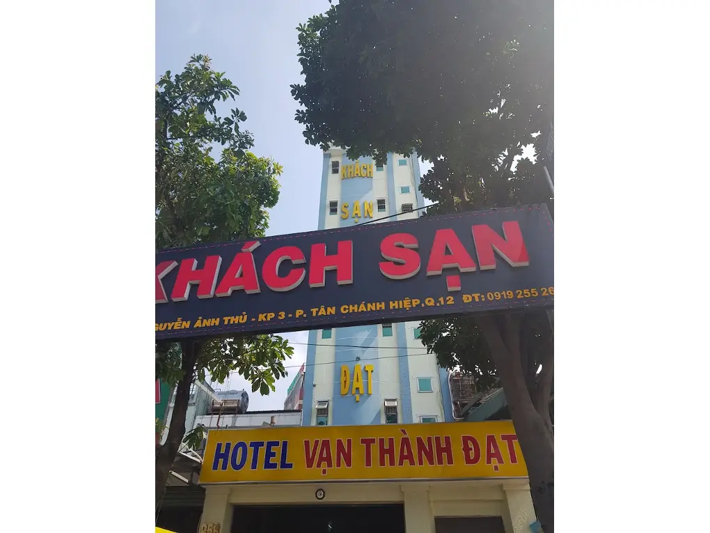 Van Thanh Dat Hotel by OYO Rooms — фото 1