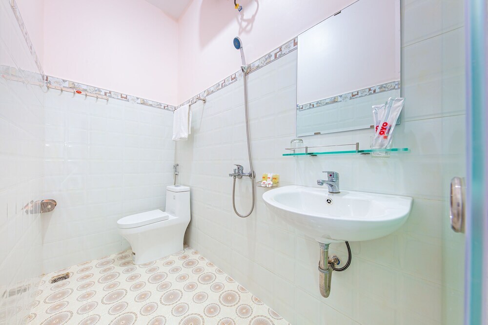 Далат: Son Lam Hotel by OYO Rooms