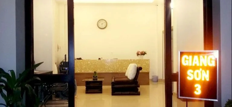 Хошимин: Giang Son Hotel 3