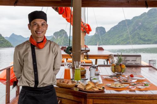 Халонг: Private L'Azalee Premium Day Cruise 6,5 hours