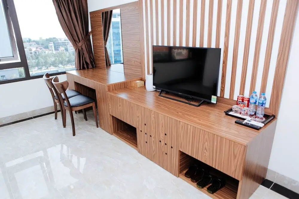 Бакнинь: Glory2hotel