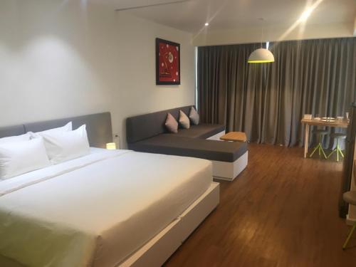 Нячанг: Ocean-view studio, 21st floor, Nha Trang, Vietnam