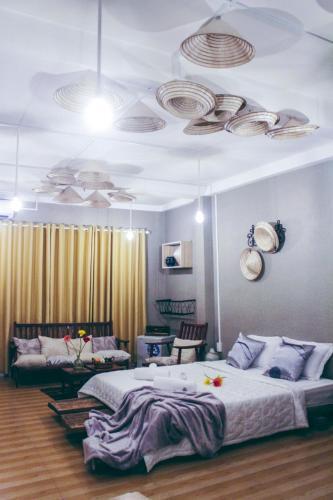 Хошимин: NHÀ SAIGON | Rustic Style & Spacious Room L2