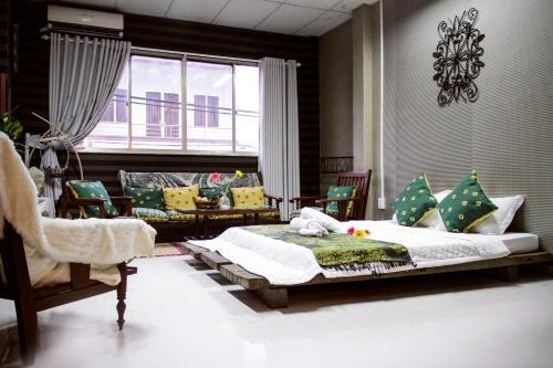 Хошимин: NHÀ SAIGON | Rustic Style & Spacious Room L1