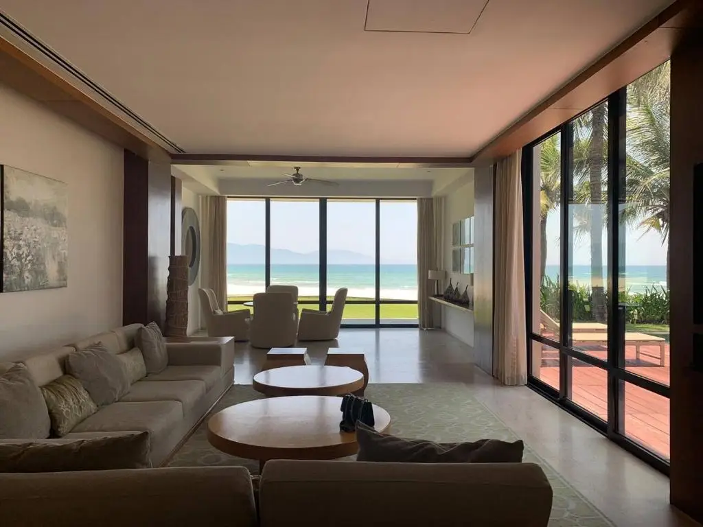 Дананг: Beachfront villa 3bedrooms romantic for honeymoon