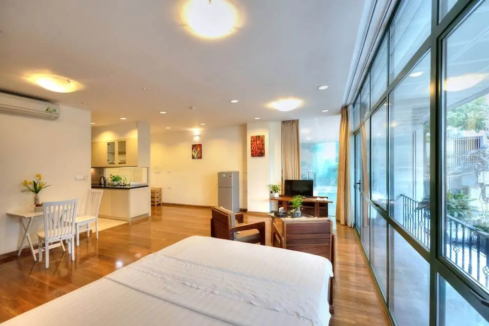 Ханой: Lakewood House