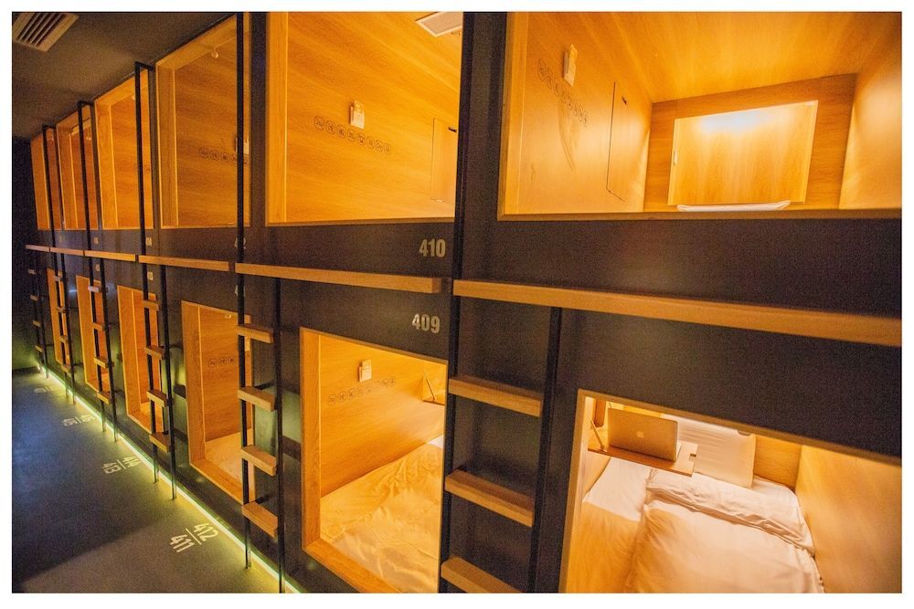 Khan Hoang Capsule Hotel - Adults Only — фото 1