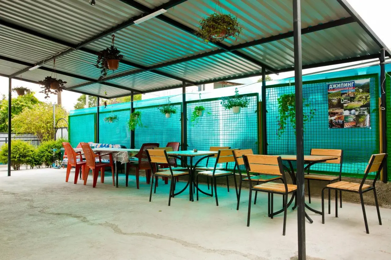 Лоо: Guest House Gayane