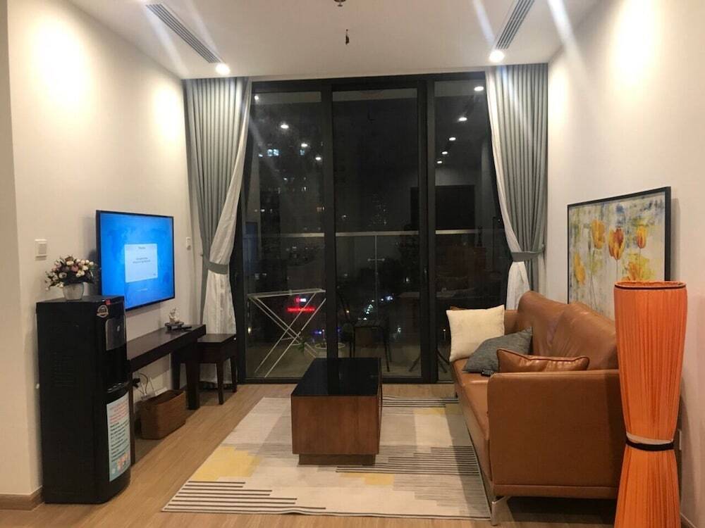 Ханой: Bom Homes - Vinhomes Skylake Serviced Apartment