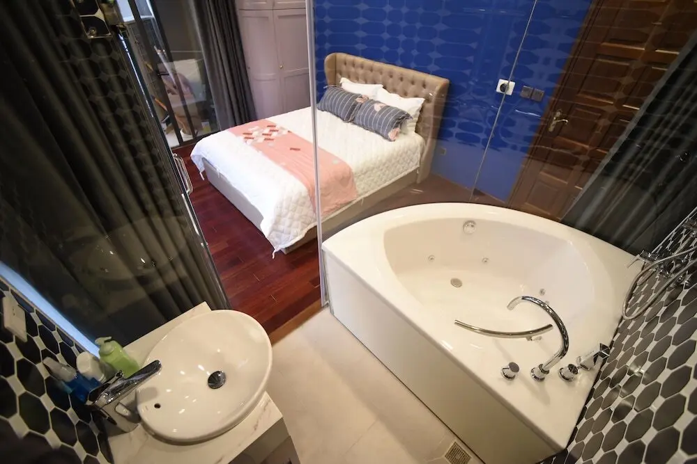 Ханой: D' Le Roi Soleil Luxury Apartment Wesstlake
