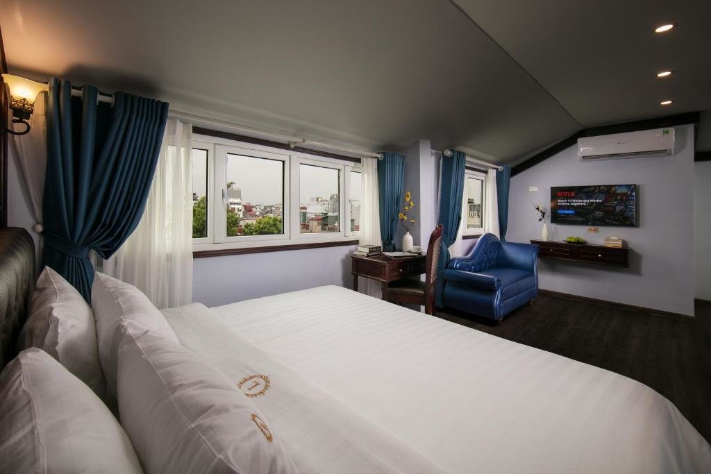 Ханой: Madelise Central Hotel & Travel