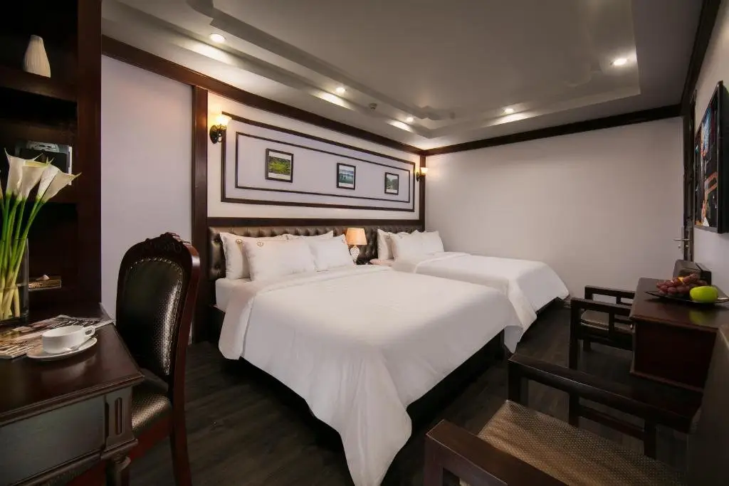 Ханой: Madelise Central Hotel & Travel