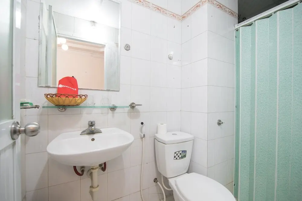 Ханой: RedDoorz near Nha Tho Street