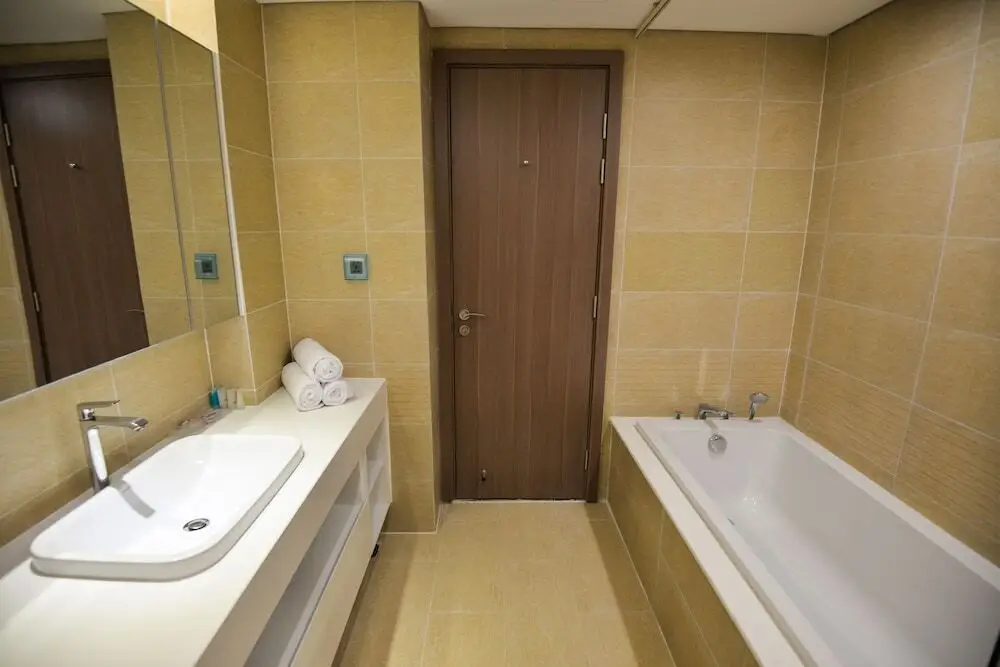 Ханой: Hagi APT - Vinhomes Metropolis service apartment in Lieu Giai
