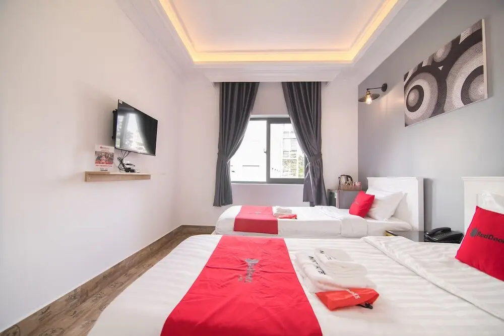 Хошимин: RedDoorz Plus near Tan Son Nhat Airport 3