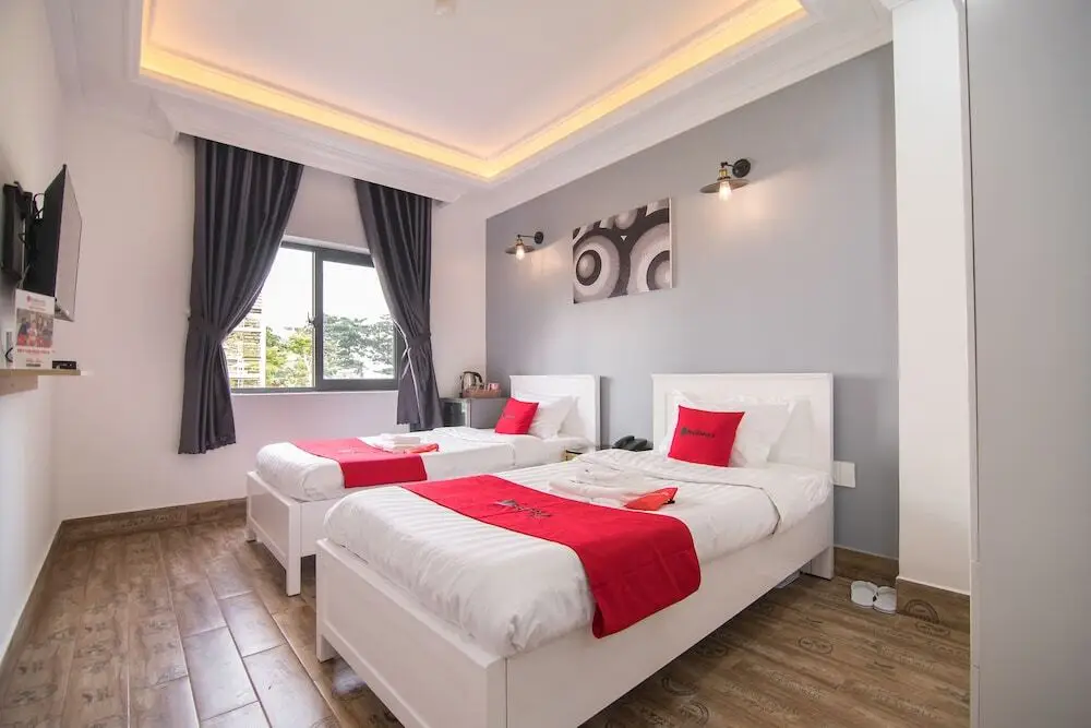 Хошимин: RedDoorz Plus near Tan Son Nhat Airport 3