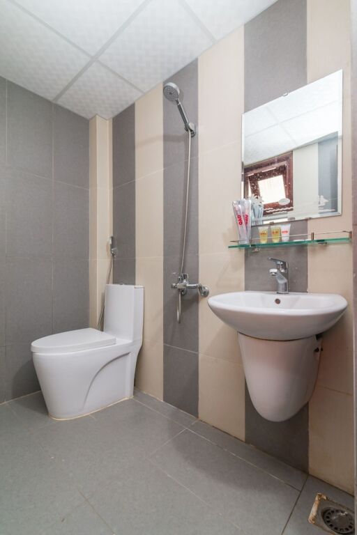 Нячанг: Ruby Hotel By OYO Rooms