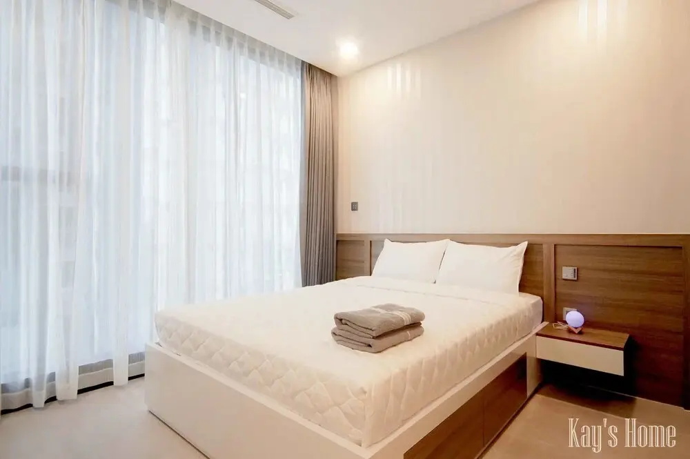Хошимин: Vinhomes Golden River Luxury Apartment