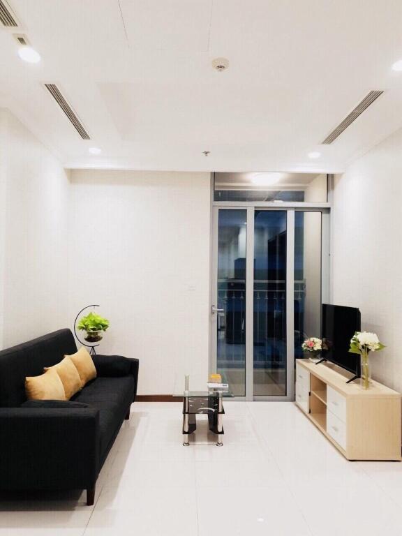 Хошимин: Ambassador Apartment - Vinhomes Central