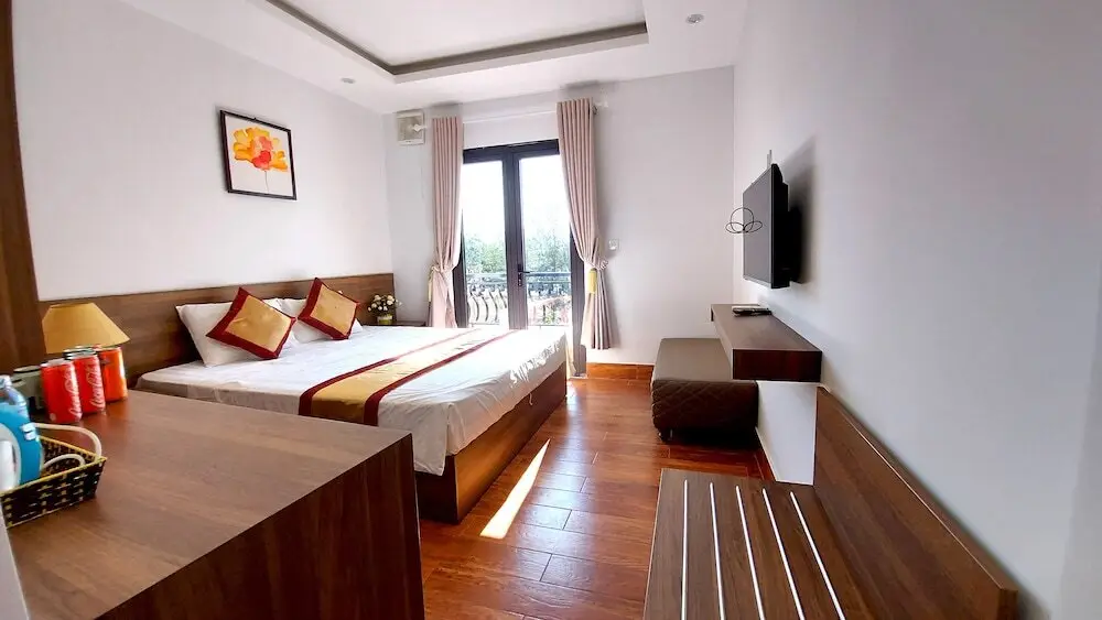 Кам Лам: An Land Hotel