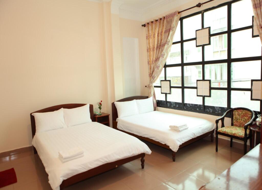 Далат: Quang Chien Hotel by Zuzu