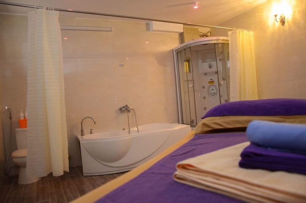Буонматхуот: Tuan Vu Hotel
