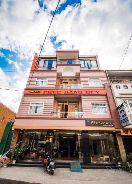 Phuc Dang Huy Hotel — фото 1