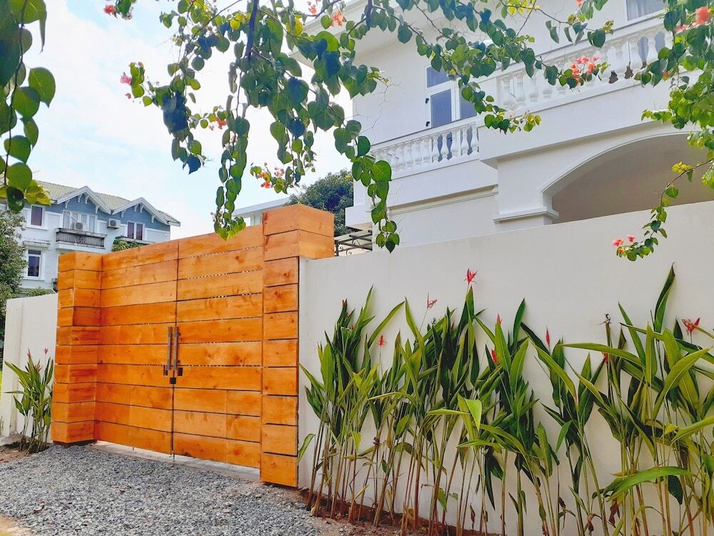 Нячанг: Cala South Beach Villas