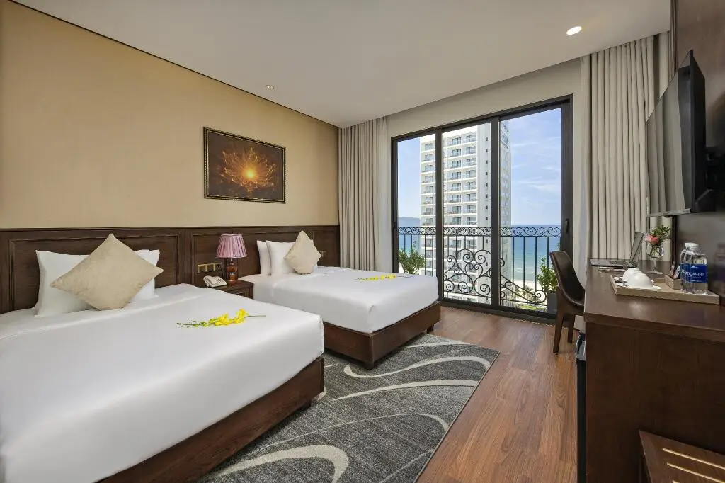 Дананг: Golden Lotus Hotel Da Nang