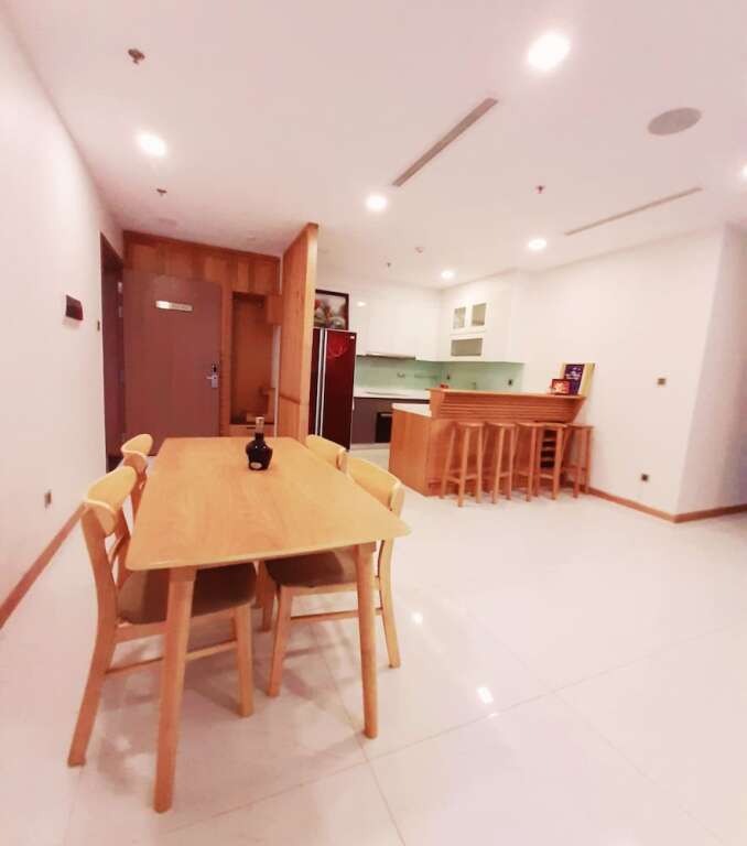 Хошимин: Spacious Modern 4-bed 140sqm Vinhomes Apartment