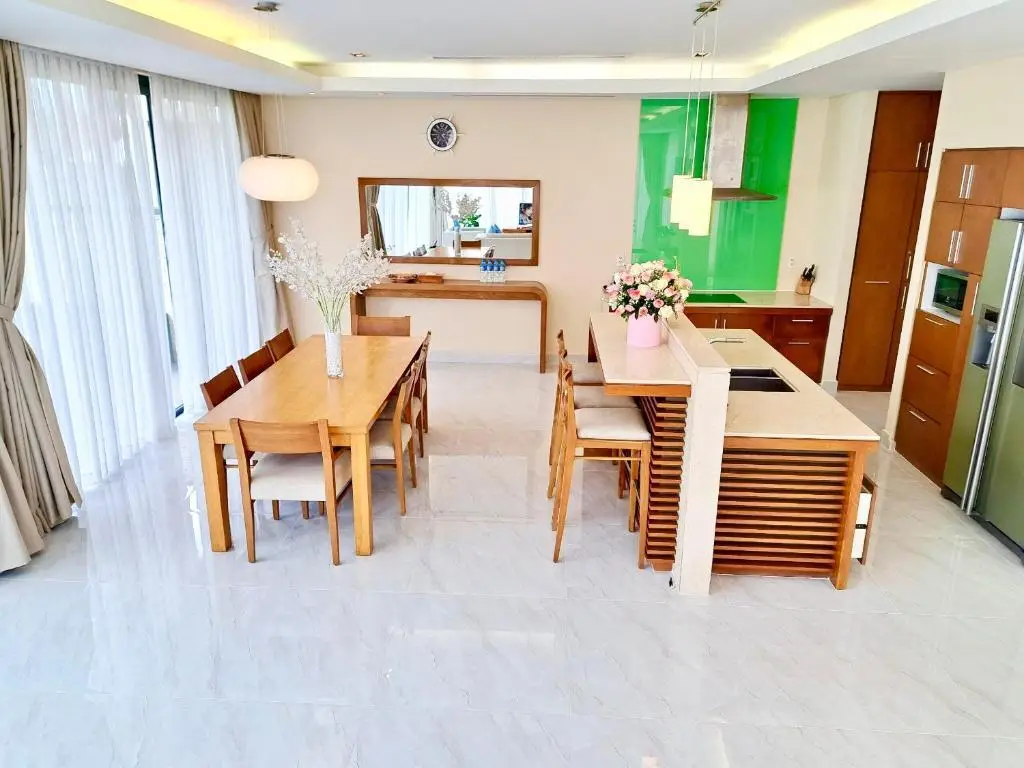 Дананг: IDC White House Da Nang