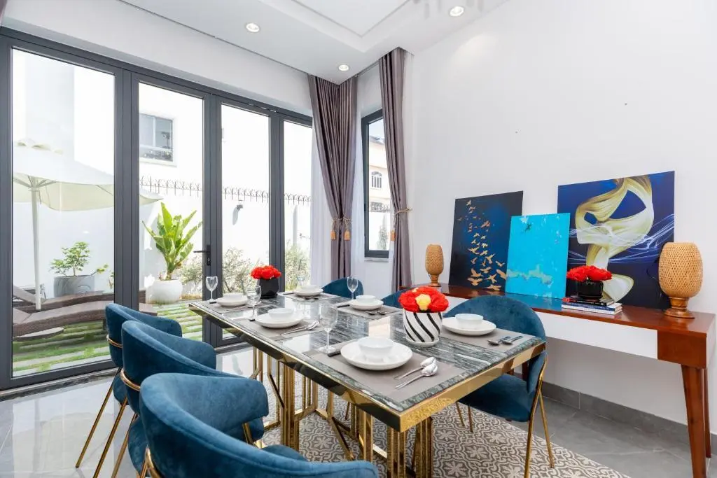 Вунгтау: Palm Villa 31 (8 Phòng Ngủ) Khu Nghĩ Dưỡng Cao Cấp