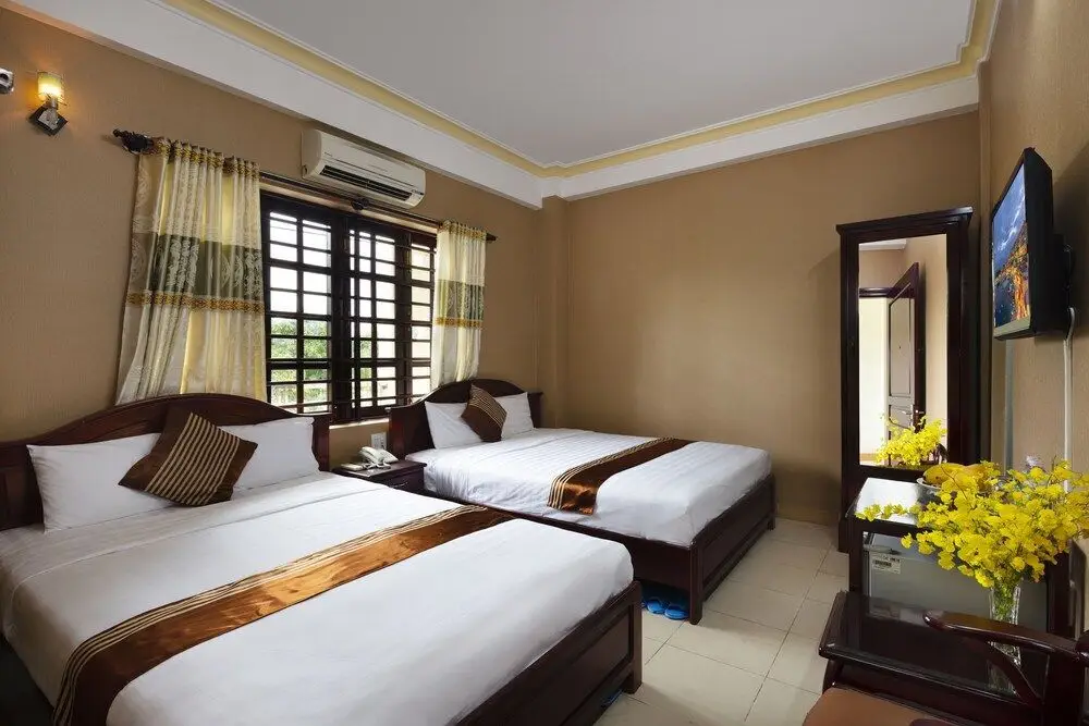 Нячанг: Holiday Hotel