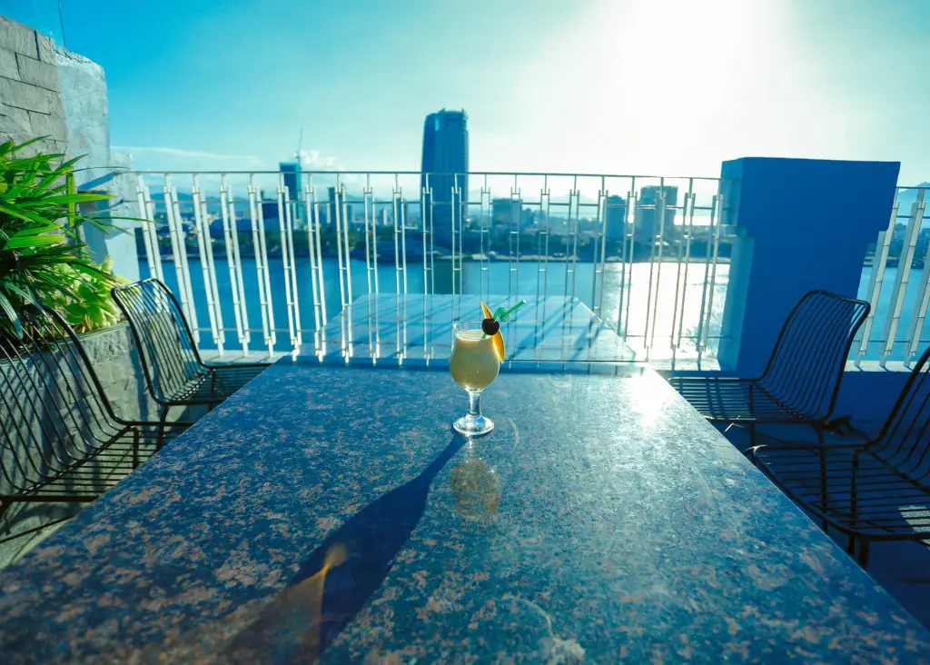 Дананг: IBIZA Riverfront Da Nang Hotel Powered by ASTON