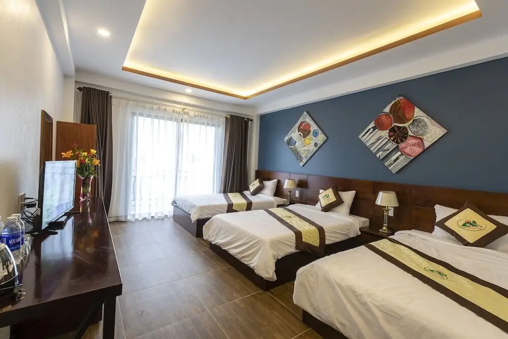 Sunshine View Hotel — фото 1