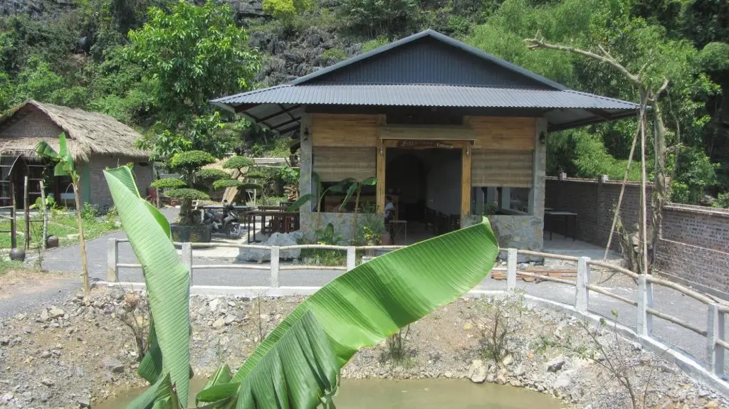 Хоа Лу: Rustic Houses Tam Coc