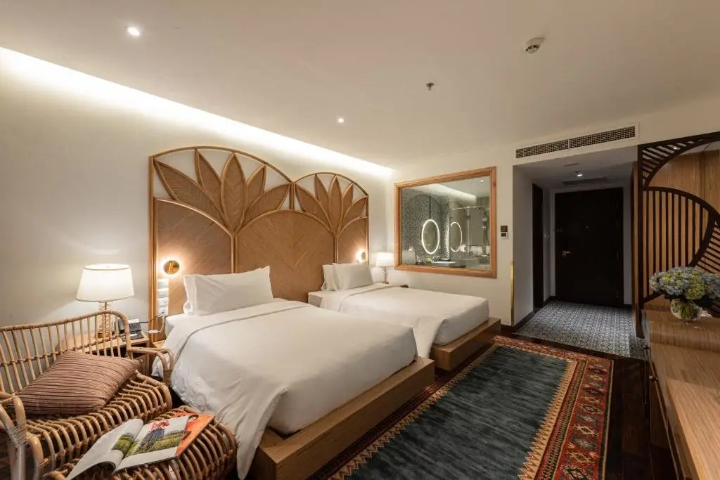 carousel image 5