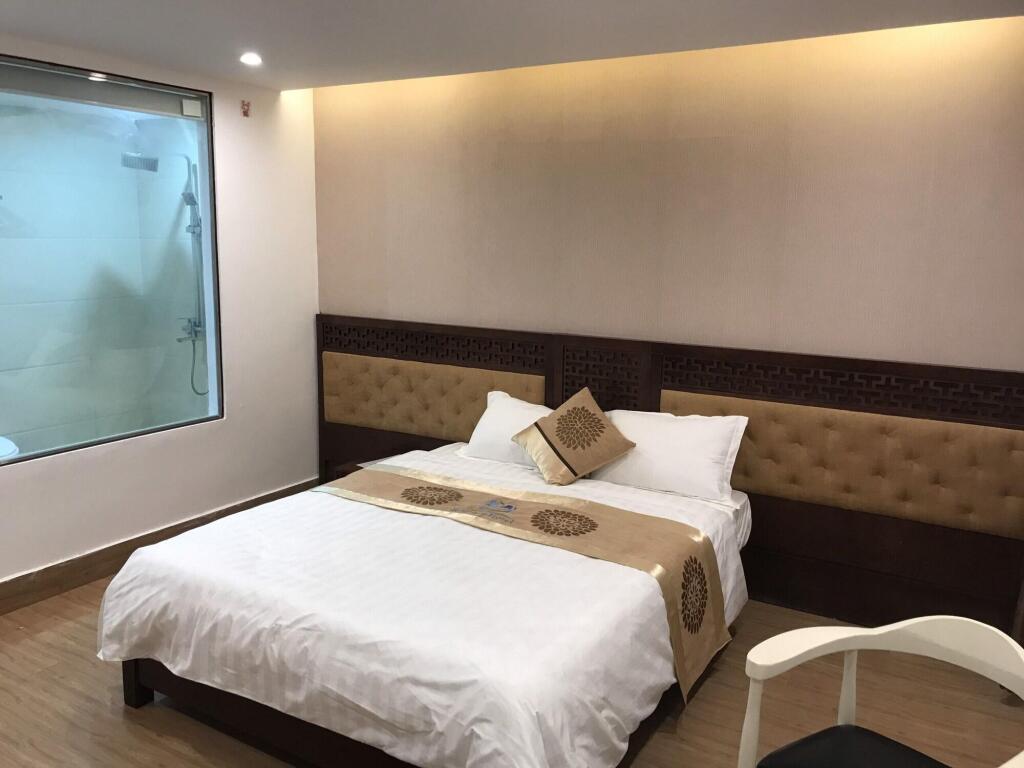 Хайфон: Romance Hotel