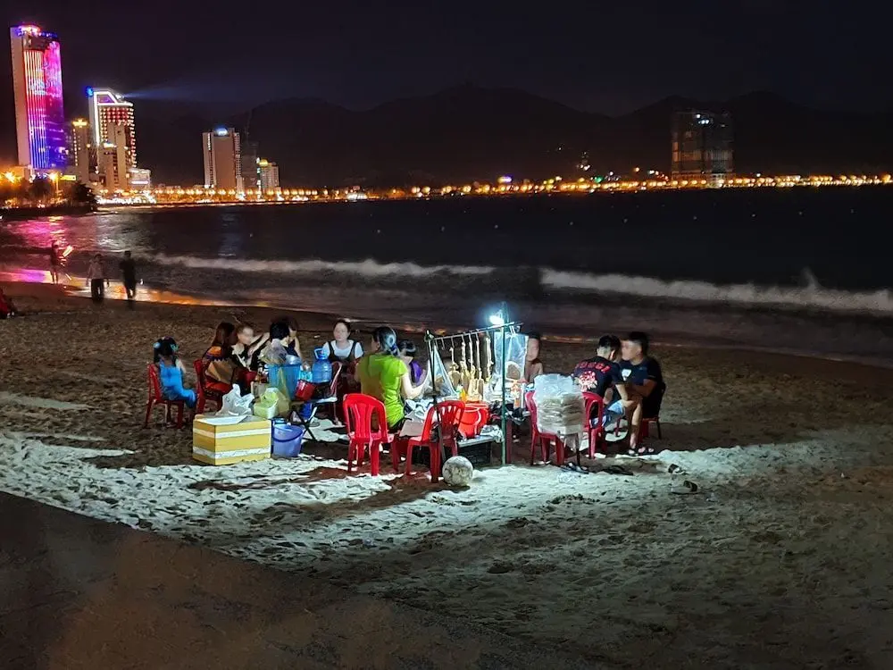 Нячанг: HQH Sea View Apartment