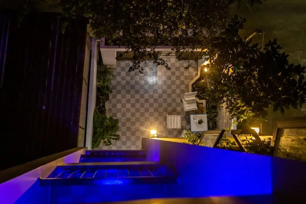 Дананг: Seashine Apartment